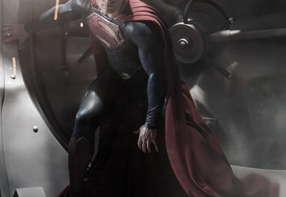 Foto-Henry-Cavill-Traje-Superman-Hombre-de-Acero