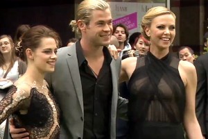 Blanca-Nieves-Cazador-Premiere-Red-Carpet