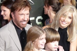 Chuck-Norris-Premiere-Expendables2-Hollywood