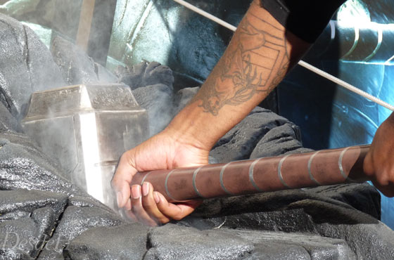 Thor-Hammer-Test-Hollywood