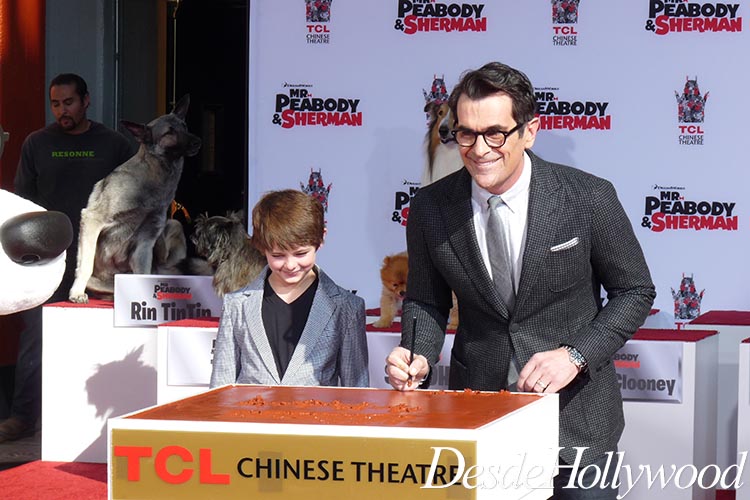 MrPeabody-and-Sherman-Paw-Ceremony (10)