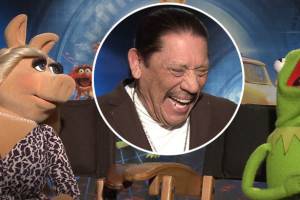 muppets-most-wanted-interviews-danny-trejo-kermit-piggy