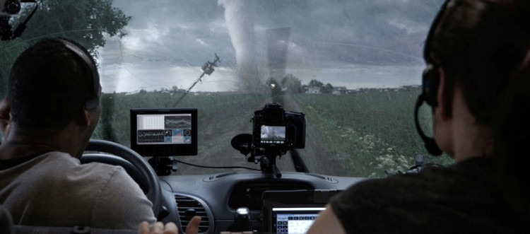 IntoTheStorm-Video