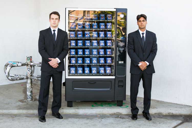 CaptainAmericaWinerSoldierSigningHollyood (7)