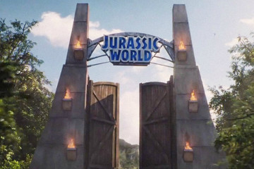 JURASSIC WORLD