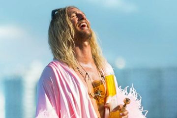 THE BEACH BUM
